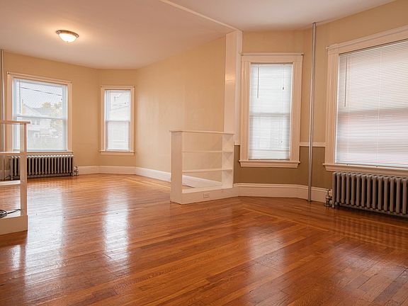 2nd image of 11 Conant St #1