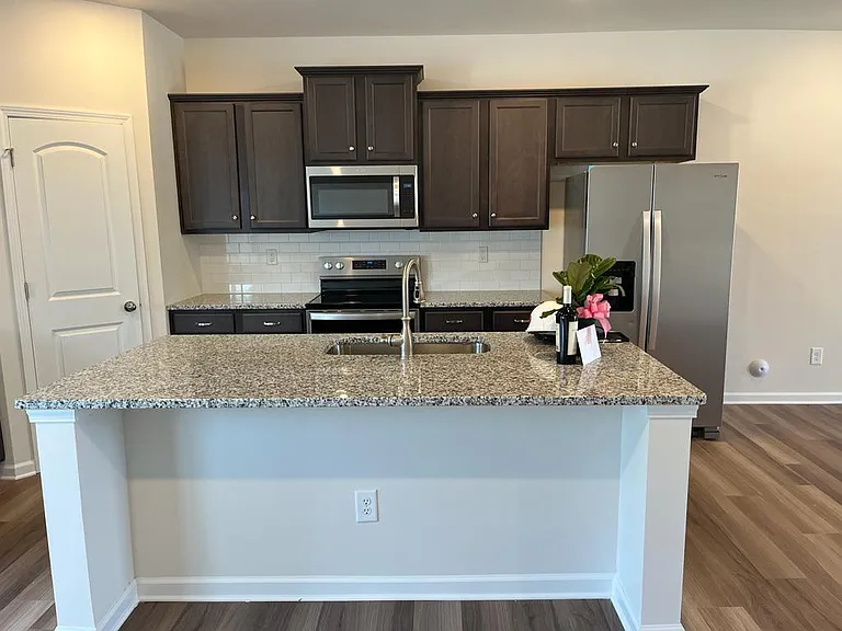 310 Sagecroft Ln — Photo 2