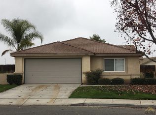 5000 Misty Breaks Dr, Bakersfield, CA 93313