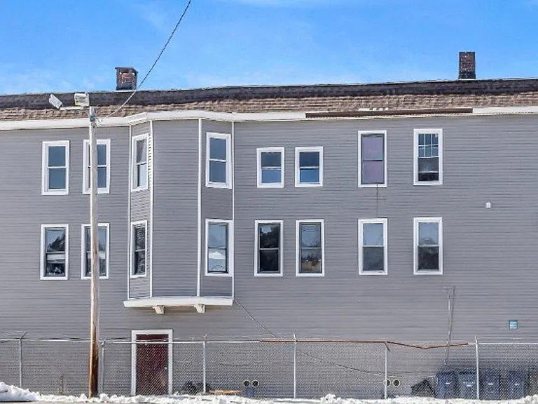 1322 Stratford Ave — Photo 7