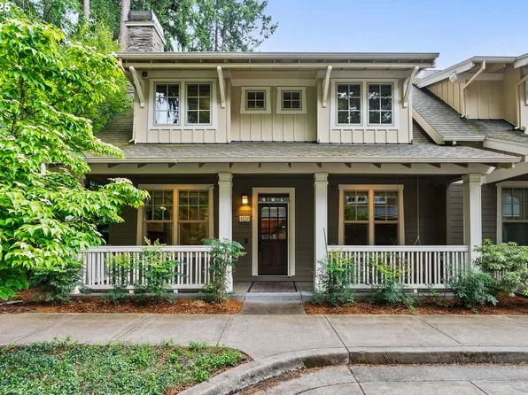 4520 Trillium Woods, Lake Oswego, OR 97035
