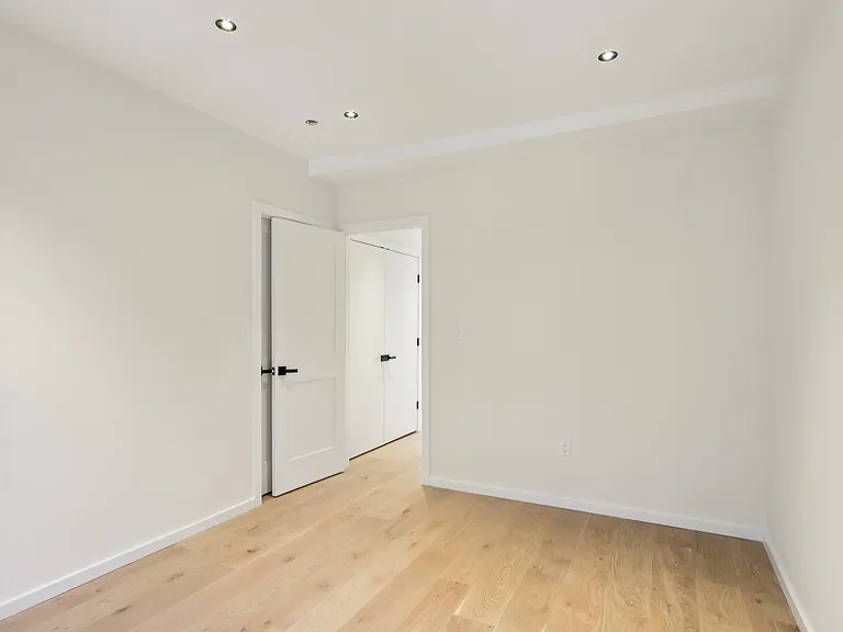 455-457 Summer St #A455 — Photo 7