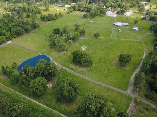 Peveto Ln, Orange, TX 77632