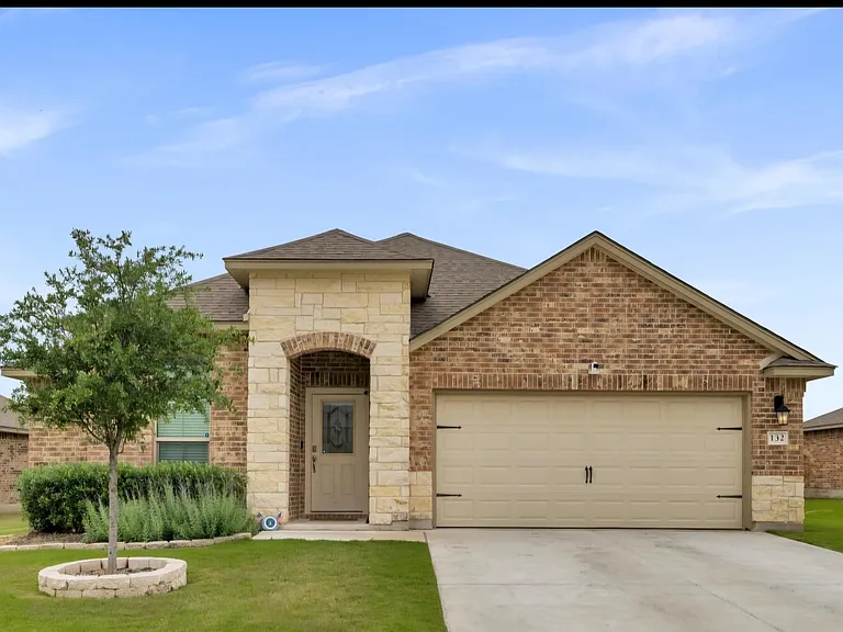 132 Cinnamon Loop — Photo 1