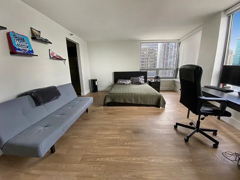 440 N Wabash Ave #3303 — Photo 2
