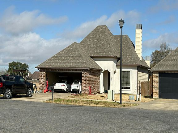2nd image of 234 Crenshaw Dr