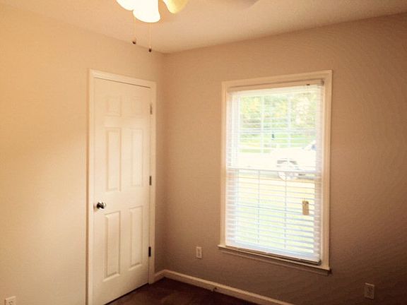 3rd image of 108 Hackett St