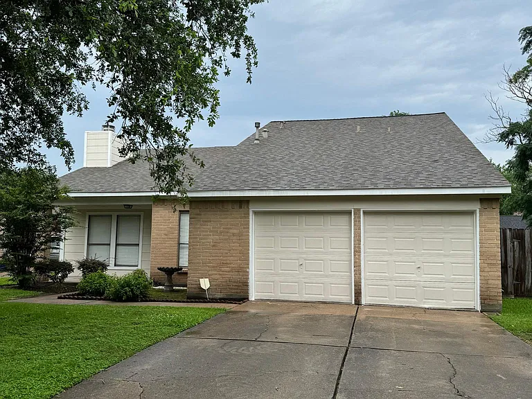 515 Shealy St — Photo 2