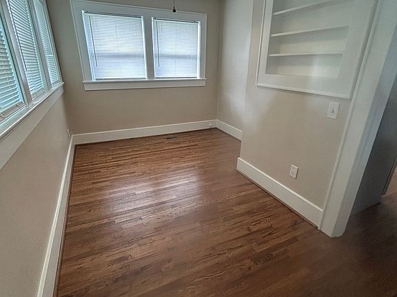 4th image of 200 Marshall Ave