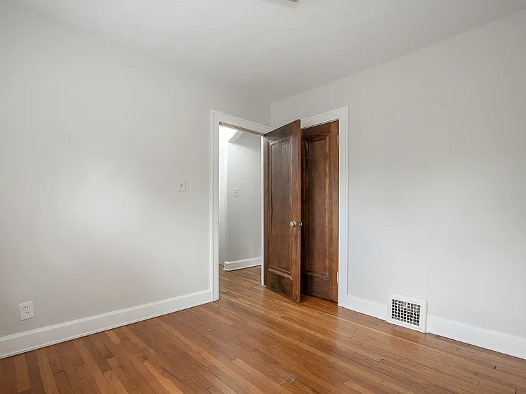 912 Cambridge Rd #B — Photo 16