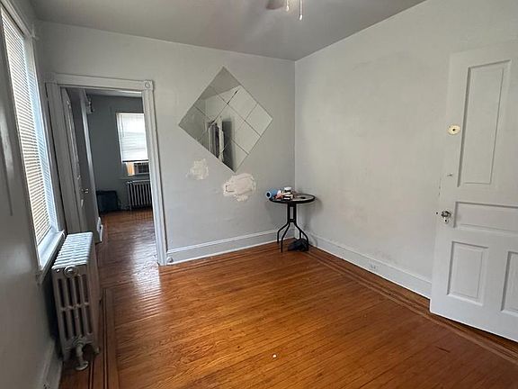 4th image of 40 W Wyneva St
