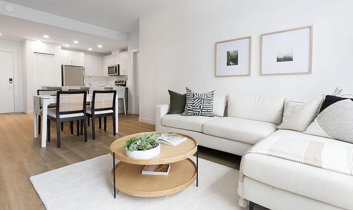 Lynnmour Apartments — Photo 3