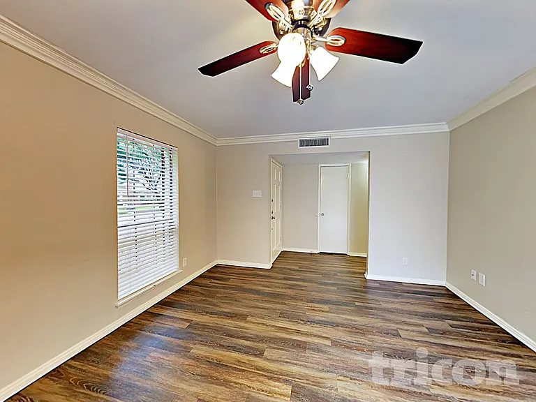2725 Branch Oaks Dr — Photo 4