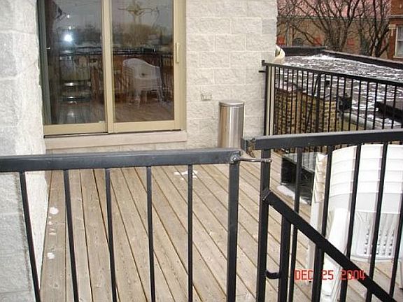 4th image of 7322 N Claremont Ave