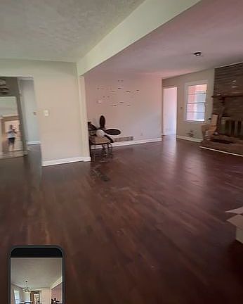 4th image of 158 Burnside St