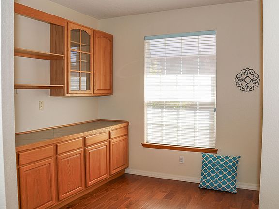 5th image of 4300 Ridgemont Ave NW