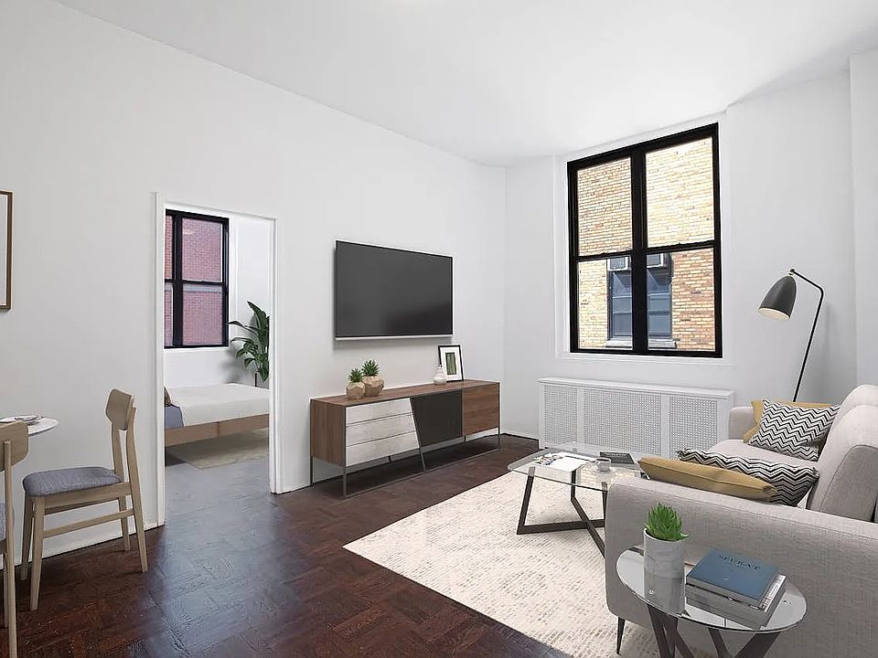 1st image of 160 W 71st St Ph E