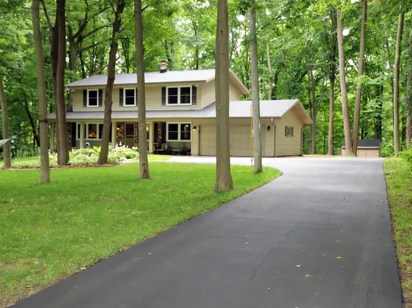 10545 West Greenwood TERRACE, Milwaukee, WI 53224