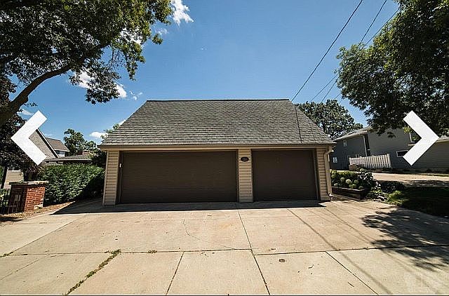 1st image of 1311 N Shore Dr