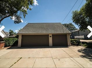 1311 N Shore Dr, Clear Lake, IA 50428