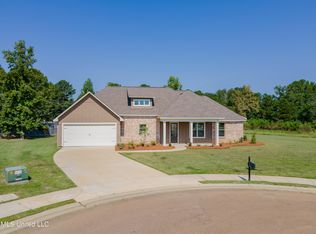 118 Trace Pointe Pl, Clinton, MS 39056