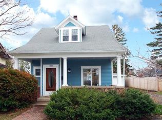 1020 Victoria St N, Saint Paul, MN 55103