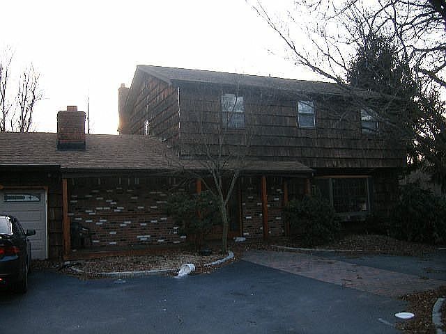Large Colonial Close to Beach