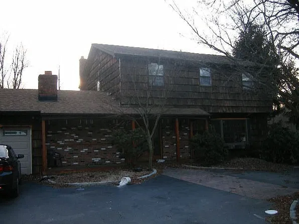 134 Rocky Point Landing Rd, Rocky Point, NY 11778