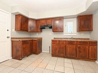 8240 S East End Ave, Chicago, IL 60617