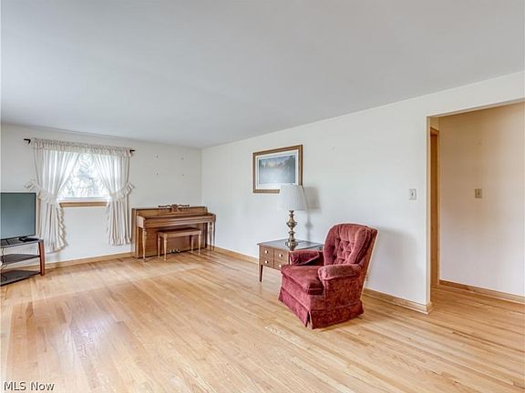 4th image of 14034 Allison Dr