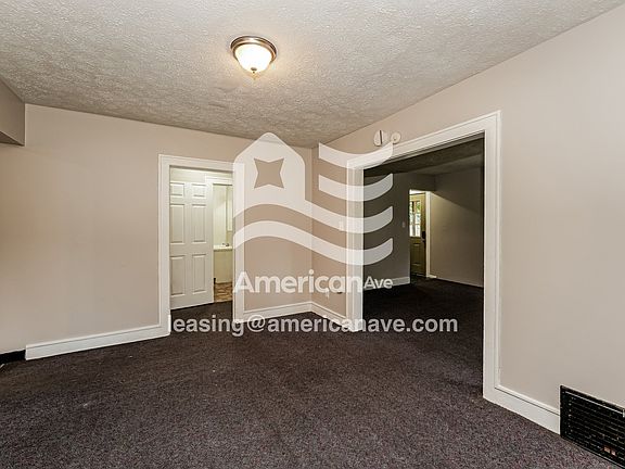 1210408_005_dining_room_5.jpg