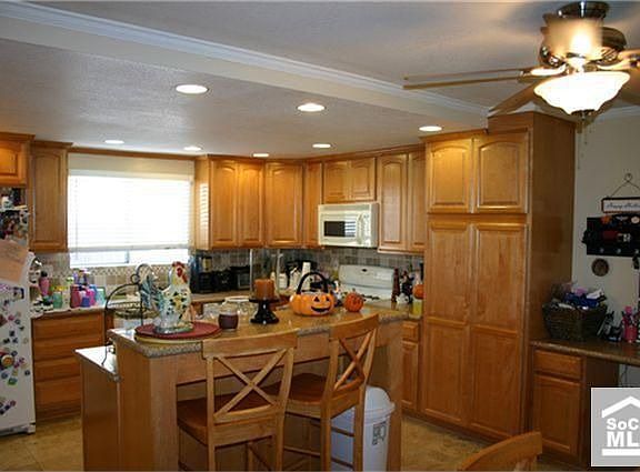 3rd image of 3092 Platte Dr