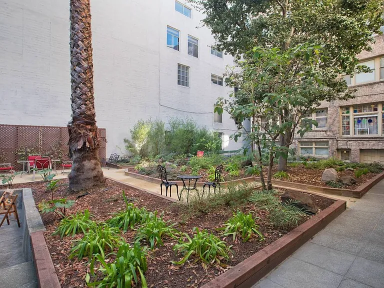 1450 Alice Street (244rc) — Photo 9