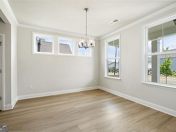 4th image of 612 Grand Wehunt Dr