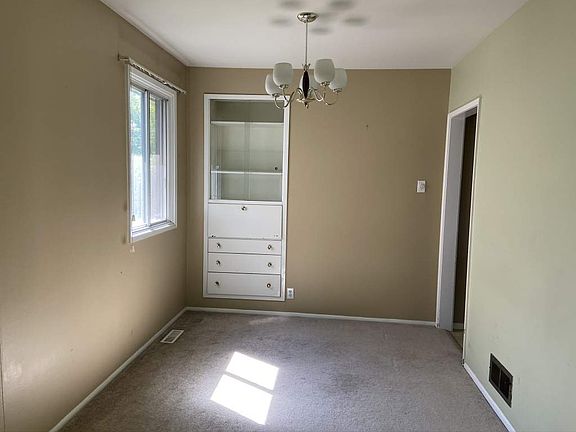 3rd image of 9319 70th Ave NW