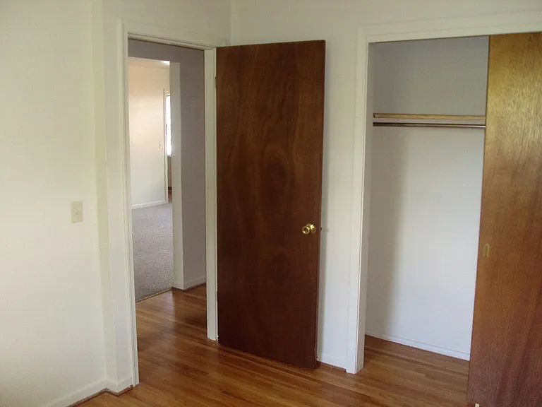 (483) 5830-44 Bermuda Rd — Photo 7