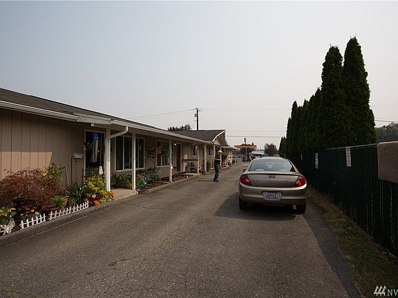 5th image of 709 Cedar Ave