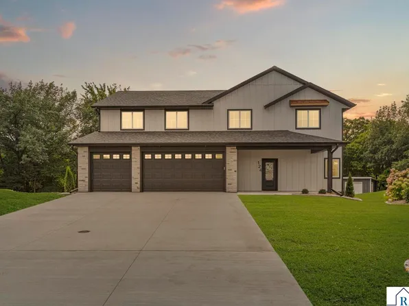 124 Joshua Ct, Mankato, MN 56001