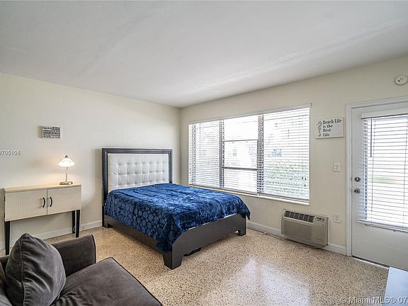 4th image of 7746 Carlyle Ave APT 3