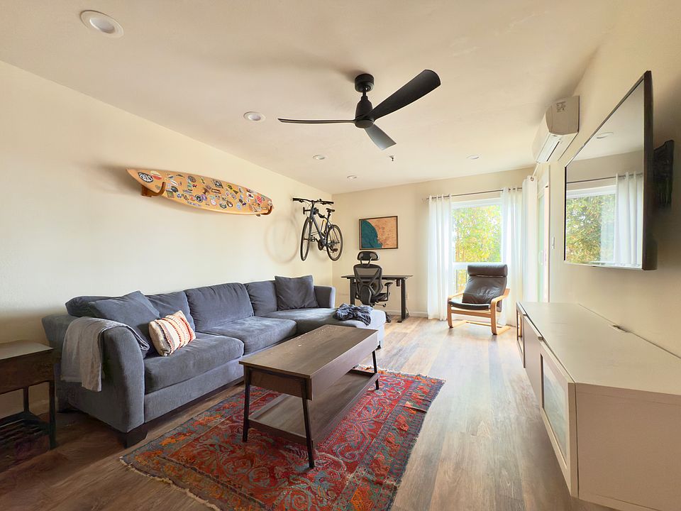 1st image of 4730 Noyes St APT 104