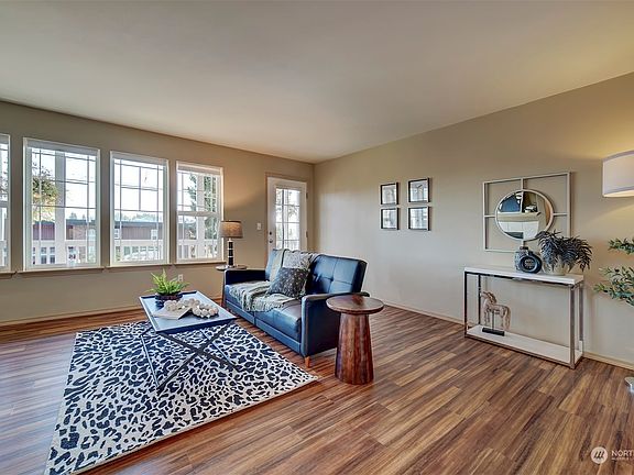 5th image of 105 N Lafayette Avenue