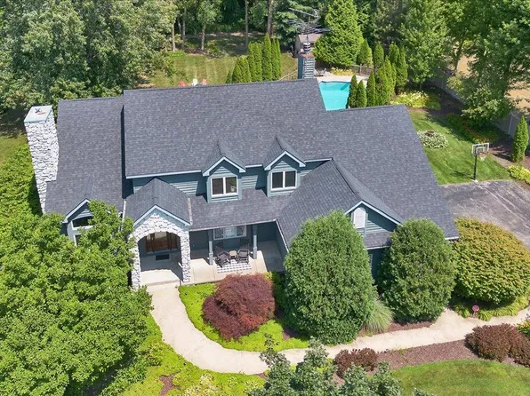 2757 W Linco Rd, Stevensville, MI 49127