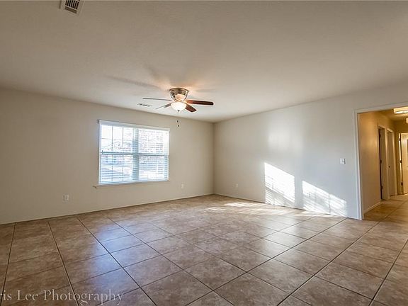 3rd image of 5743 W Legacy St