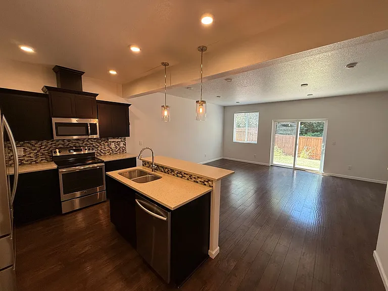 17275 SE Elias Ct — Photo 8