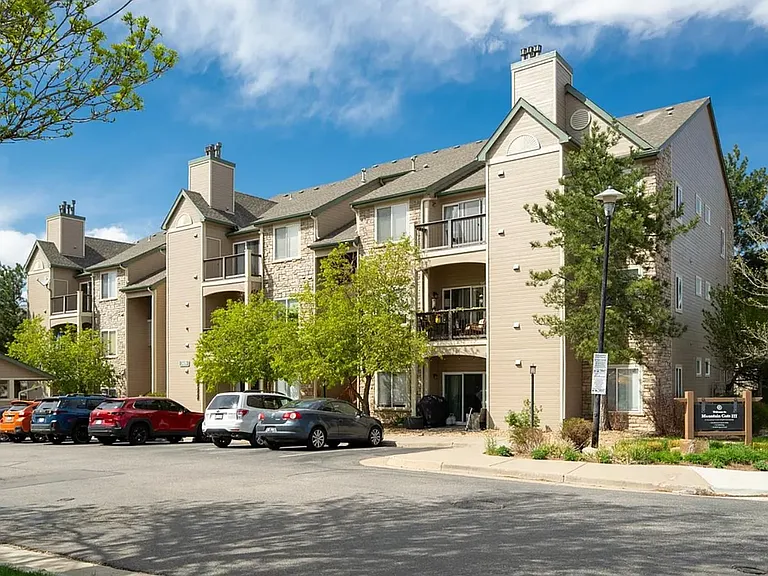 7435 S Alkire St #302 — Photo 1