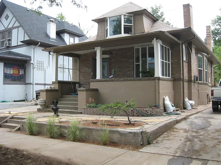 1330 S Grant St — Photo 2