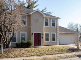 504 N Village Cir, Columbia, MO 65203