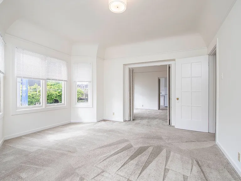 2306 Union St — Photo 1