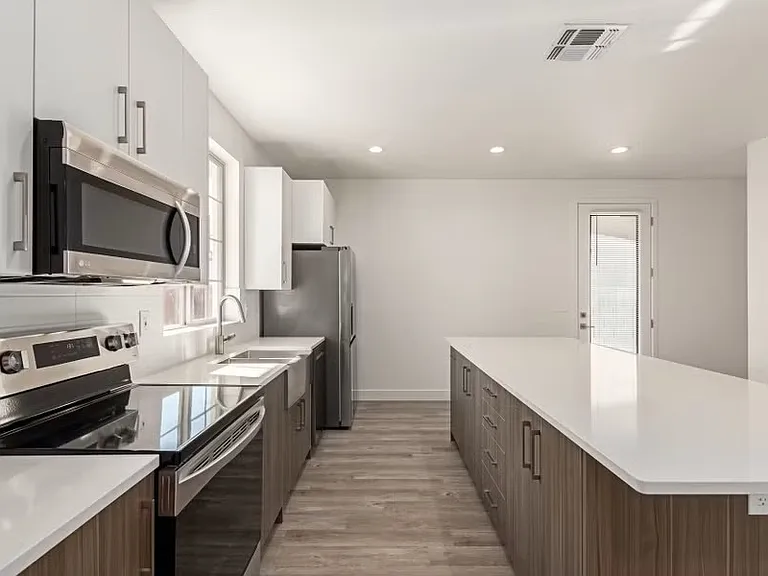 7621 E University Dr #108 — Photo 6