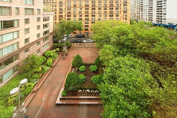 Sold by Mont Sky Real Estate | media 12